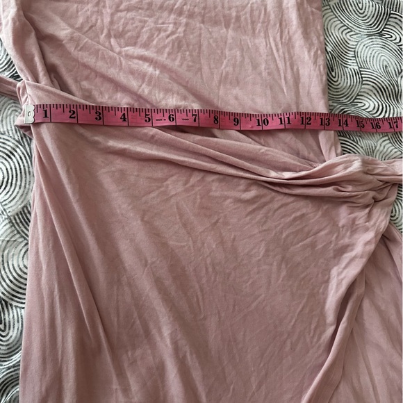 Wilfred Aritzia Light Pale Pink Saturn Ultra Soft Jersey Wrap Dress NWT L *Flaw* - Picture 13 of 16
